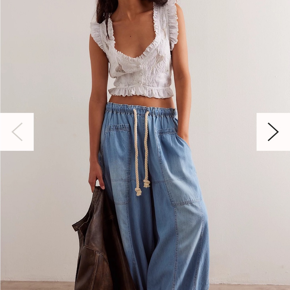 Free people pull on jeans never worn
